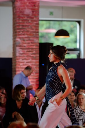 Top Navy Dot
